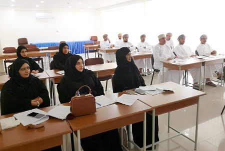 جانب من المشاركين بالبرنامج