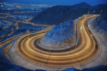 الإنارة في محافظة مسقط