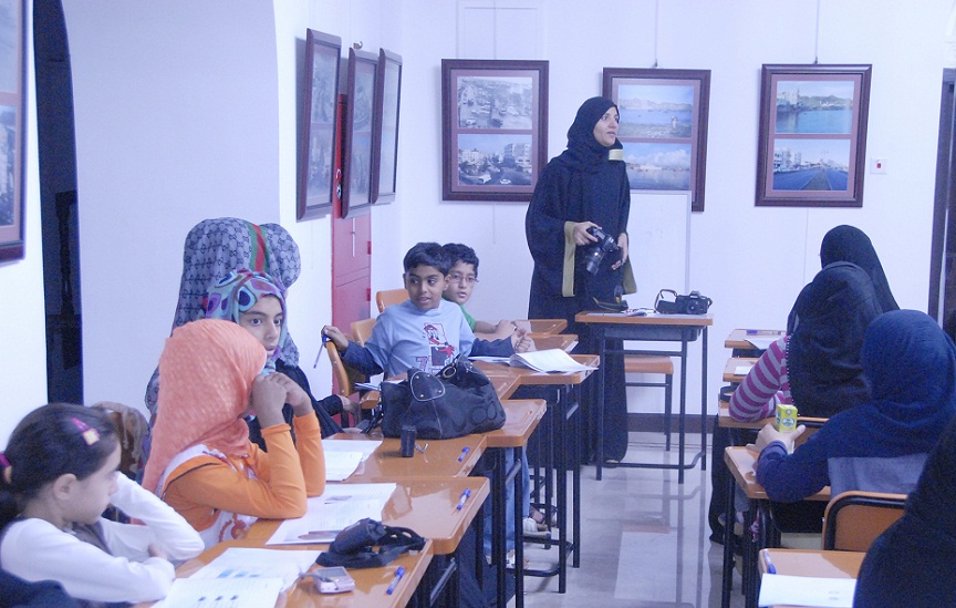 بلدية مسقط.. تنظم المركز الصيفي للطلاب ببيت البرندة