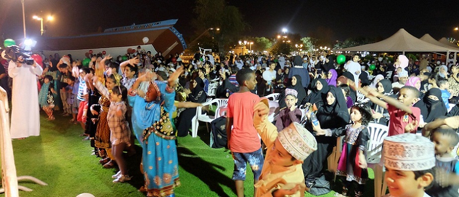 بلدية مسقط تحتفل بالقرنقشوه في القرم والنسيم وقريات 