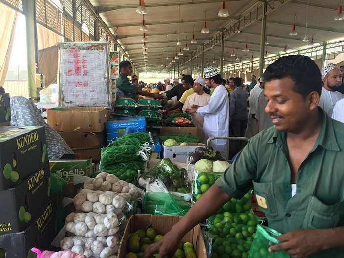 سوق الموالح يوفر أكثر من 28 ألف طن من الفواكه والخضروات استعدادا لشهر رمضان